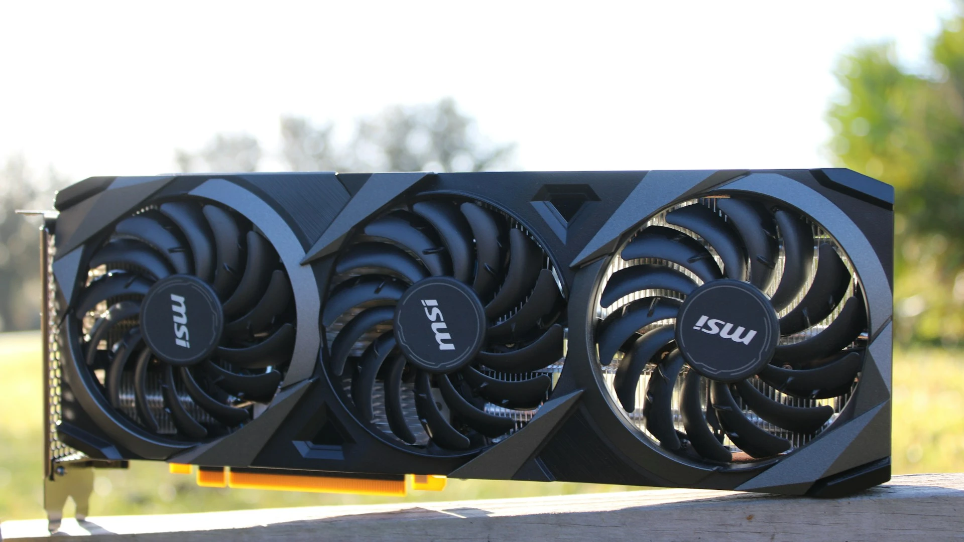 ثورة DLSS من Nvidia: كيف يغير الذكاء الاصطناعي أداء الألعاب؟ 🎮